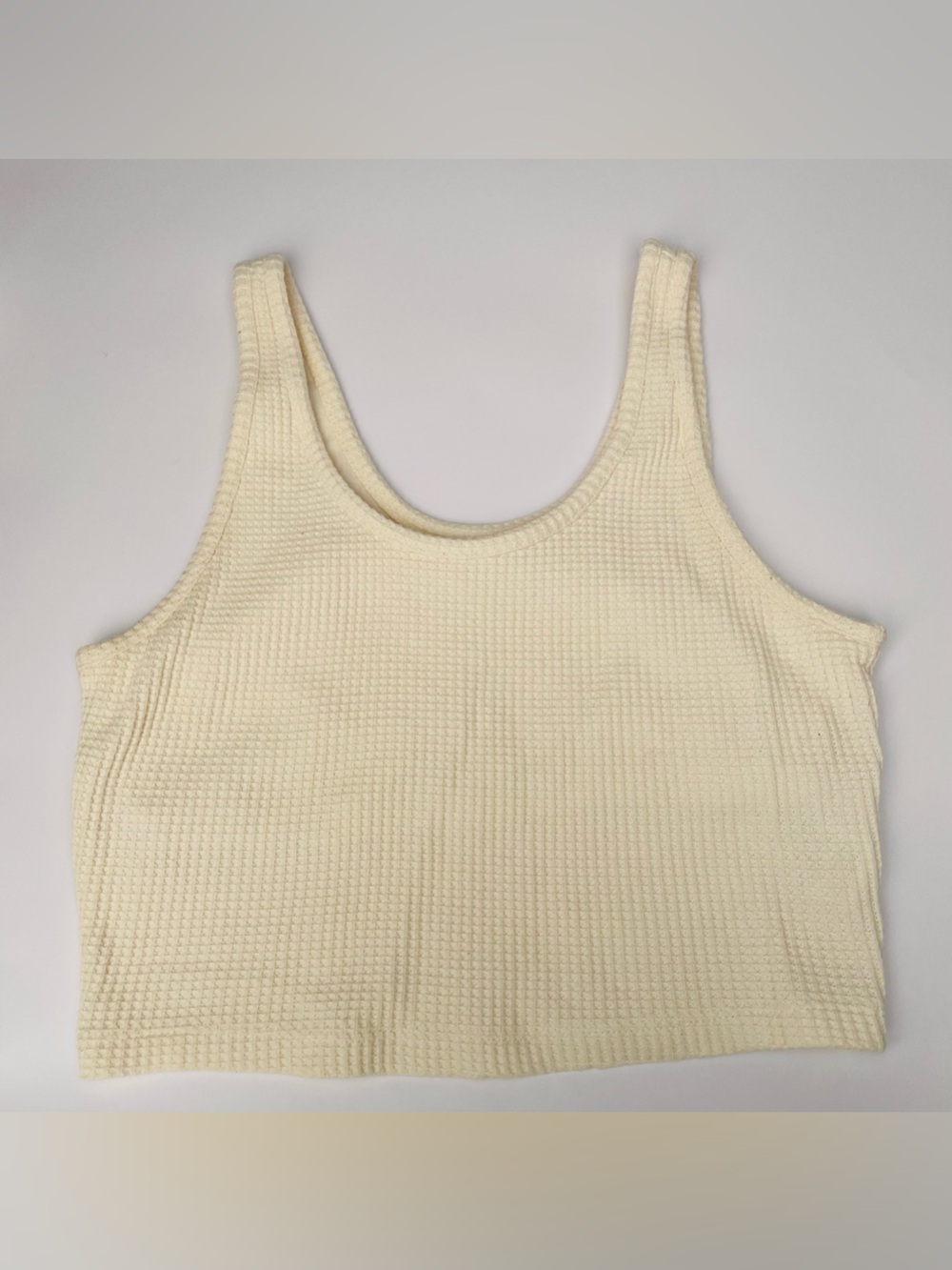 Natural Reflections Cream Waffle Knit Stretchy Cropped Tank Top | Small